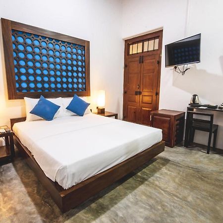 Hotel Thambu Illam Jaffna Esterno foto