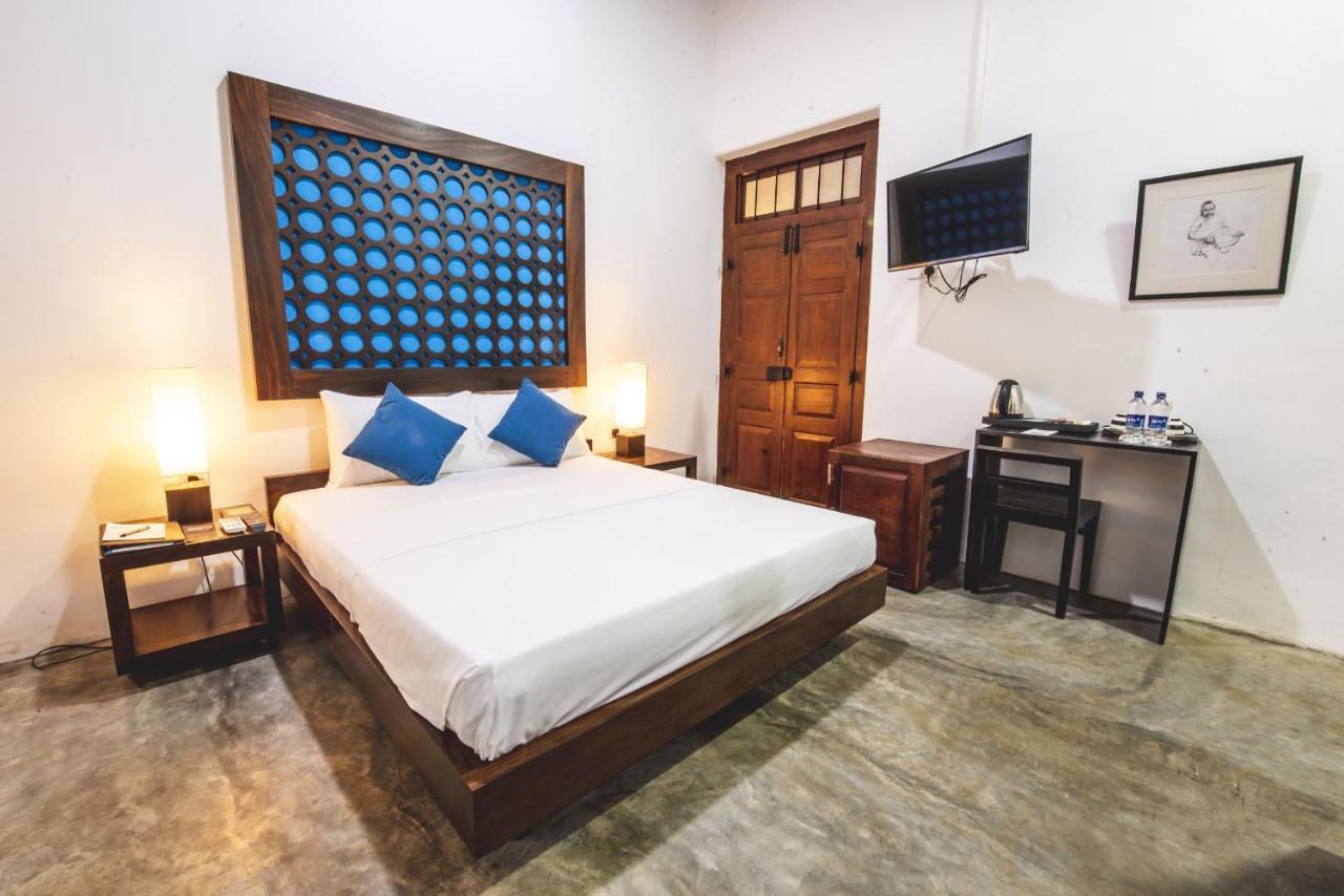 Hotel Thambu Illam Jaffna Esterno foto